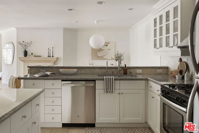 6221 Monterey Road 205, Los Angeles, CA 90042