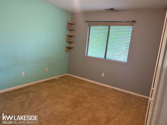 27722 Harrison Woods Lane, Harrison Twp, MI 48045