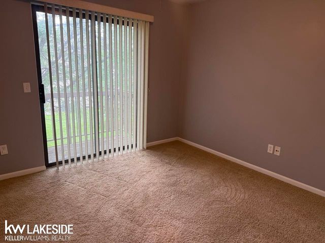 27722 Harrison Woods Lane, Harrison Twp, MI 48045
