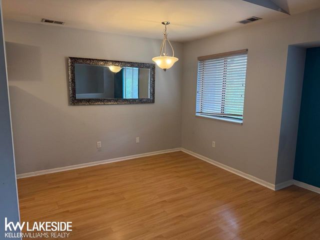 27722 Harrison Woods Lane, Harrison Twp, MI 48045
