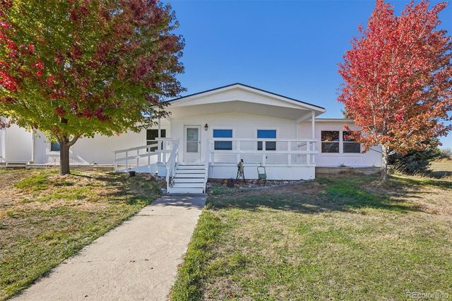 45595 Cottonwood Lane, Deer Trail, CO 80105