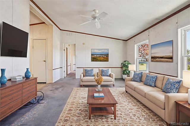 45595 Cottonwood Lane, Deer Trail, CO 80105