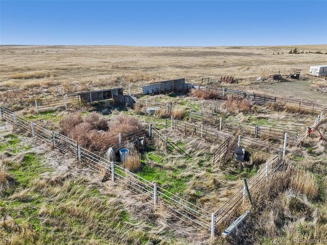 45595 Cottonwood Lane, Deer Trail, CO 80105