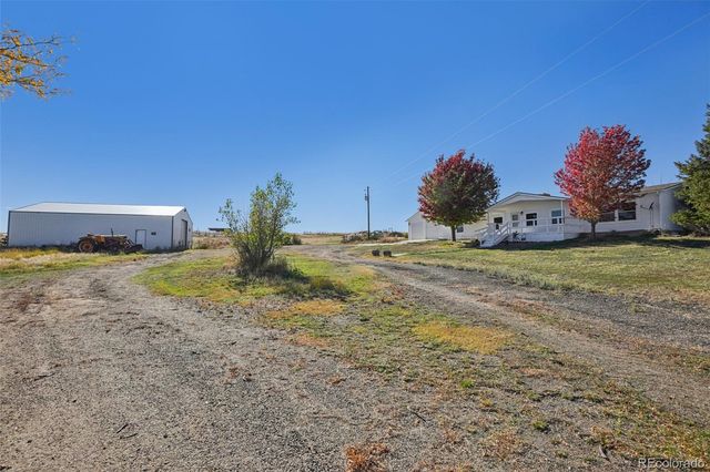 45595 Cottonwood Lane, Deer Trail, CO 80105