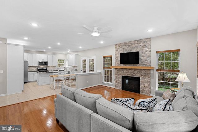 21357 MARSH CREEK DR, Broadlands, VA 20148