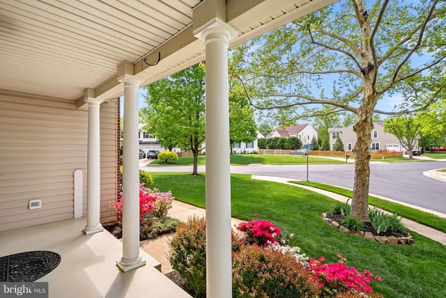 21357 MARSH CREEK DR, Broadlands, VA 20148