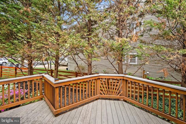 21357 MARSH CREEK DR, Broadlands, VA 20148