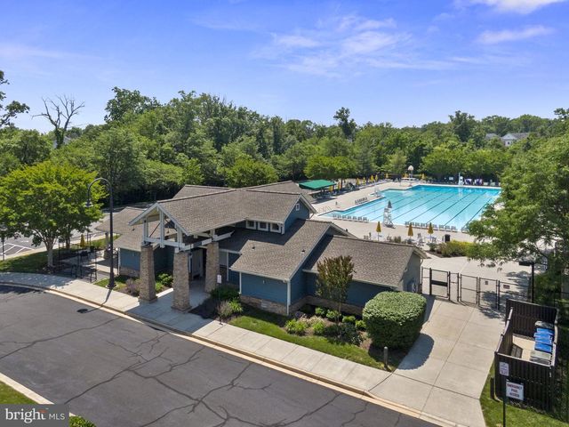 21357 MARSH CREEK DR, Broadlands, VA 20148