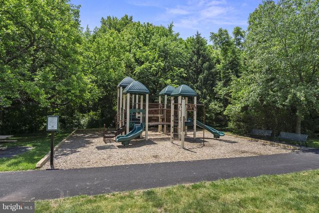 21357 MARSH CREEK DR, Broadlands, VA 20148