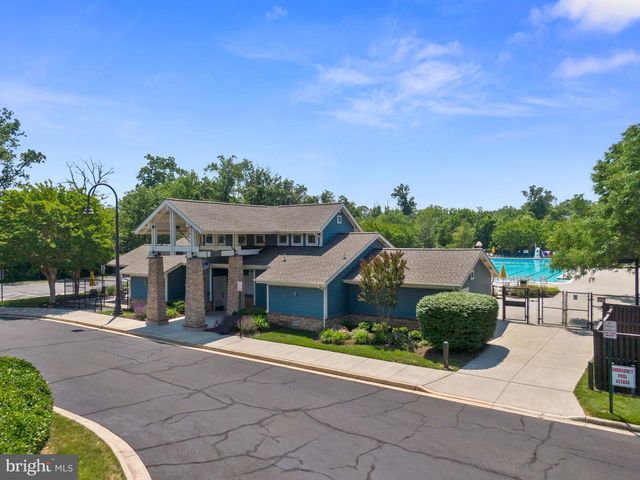 21357 MARSH CREEK DR, Broadlands, VA 20148