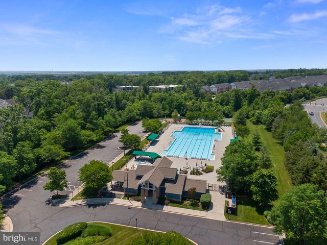 21357 MARSH CREEK DR, Broadlands, VA 20148