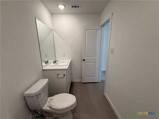 130 Pastar Falls, Seguin, TX 78155