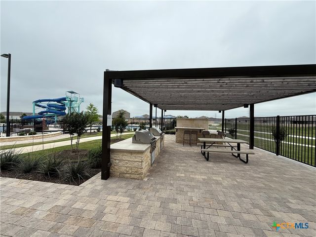 130 Pastar Falls, Seguin, TX 78155