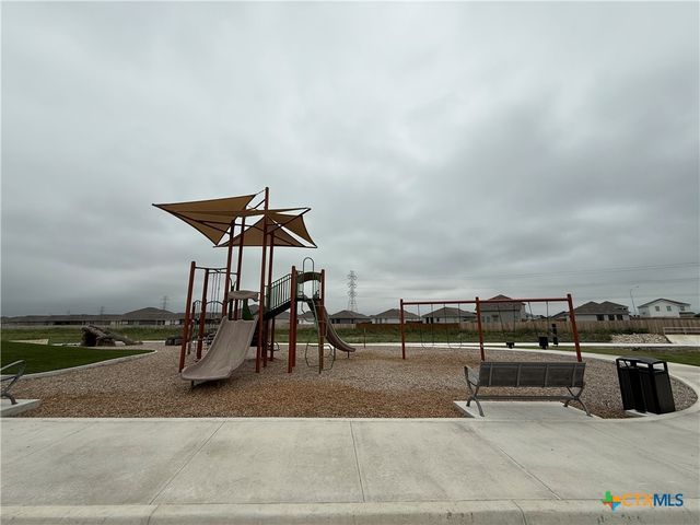 130 Pastar Falls, Seguin, TX 78155