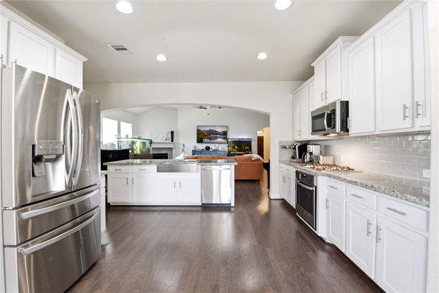 417 Westwood Drive, League City, TX 77573