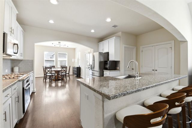417 Westwood Drive, League City, TX 77573