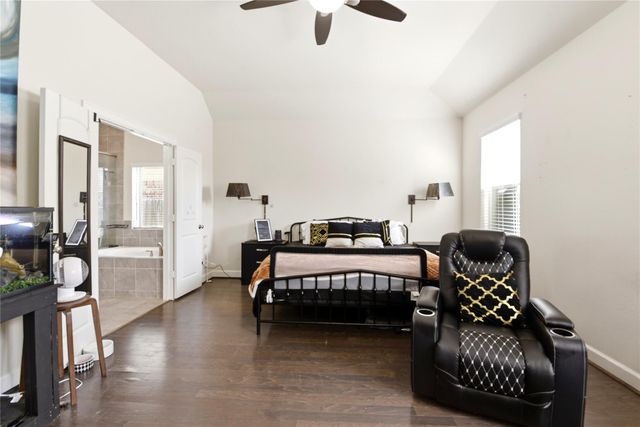 417 Westwood Drive, League City, TX 77573