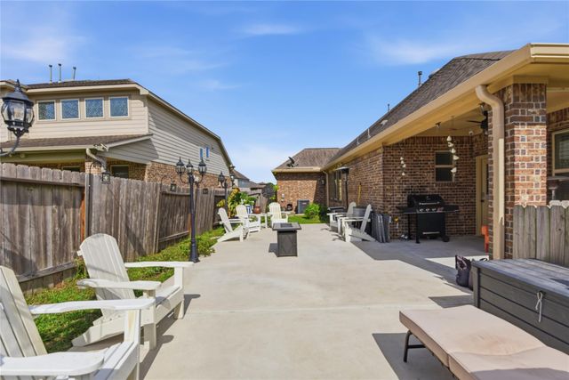 417 Westwood Drive, League City, TX 77573