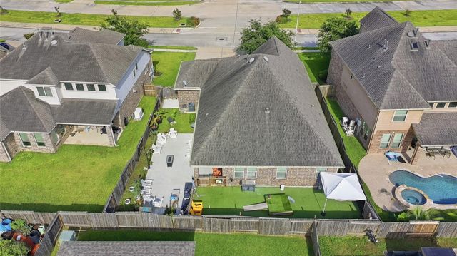 417 Westwood Drive, League City, TX 77573