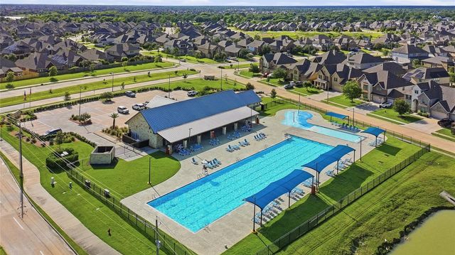 417 Westwood Drive, League City, TX 77573