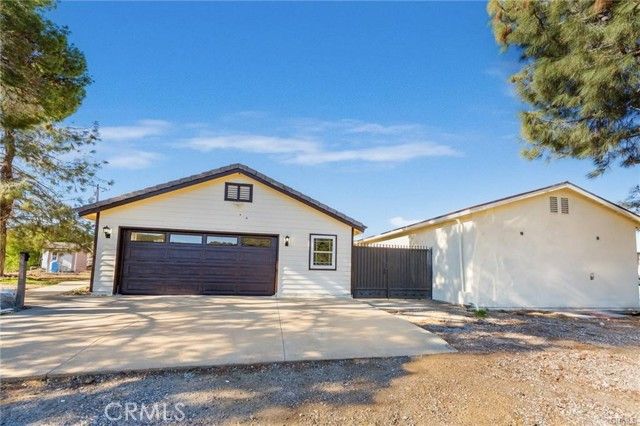 6401 Hubbard, Acton, CA 93510