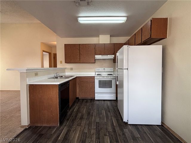 2686 Aarondavid Drive C, Las Vegas, NV 89121