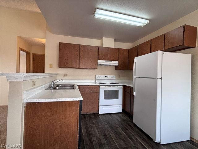2686 Aarondavid Drive C, Las Vegas, NV 89121