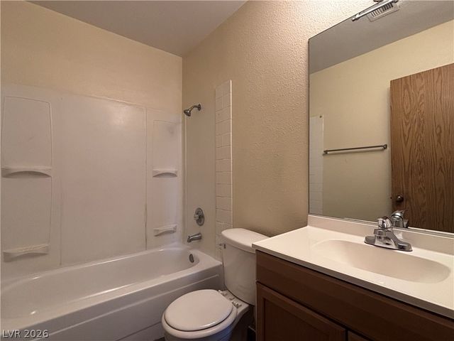 2686 Aarondavid Drive C, Las Vegas, NV 89121