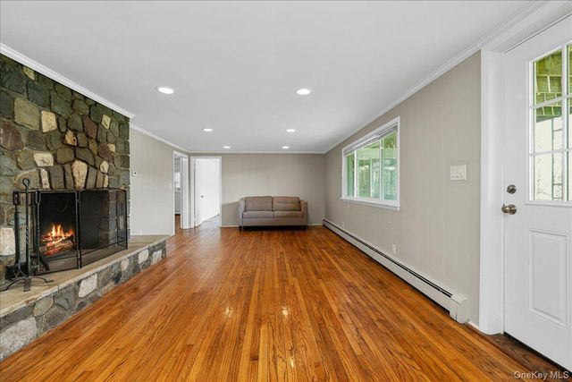 14 Hemlock Hill, Greenwood Lake, NY 10925