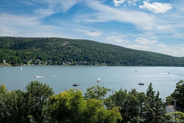 14 Hemlock Hill, Greenwood Lake, NY 10925