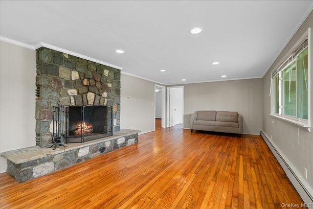 14 Hemlock Hill, Greenwood Lake, NY 10925