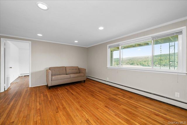 14 Hemlock Hill, Greenwood Lake, NY 10925