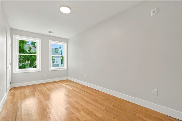 4 Mayhew St 1, Framingham, MA 01702