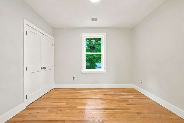4 Mayhew St 1, Framingham, MA 01702
