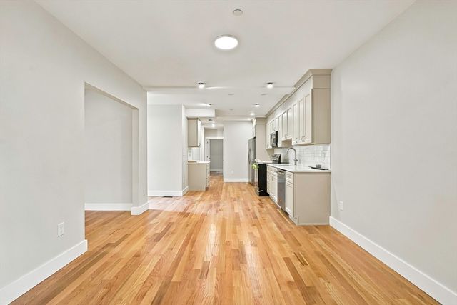 4 Mayhew St 1, Framingham, MA 01702