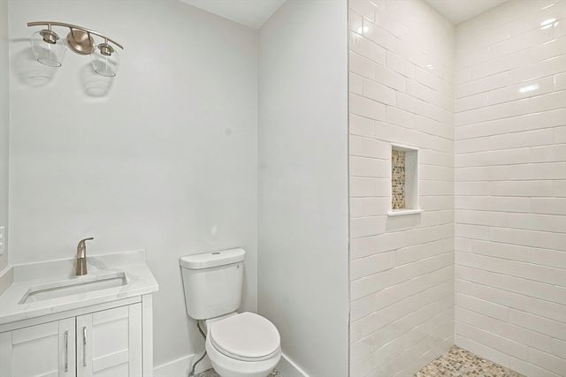 4 Mayhew St 1, Framingham, MA 01702