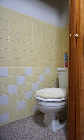 215 E Filmore Street E, Winterset, IA 50273