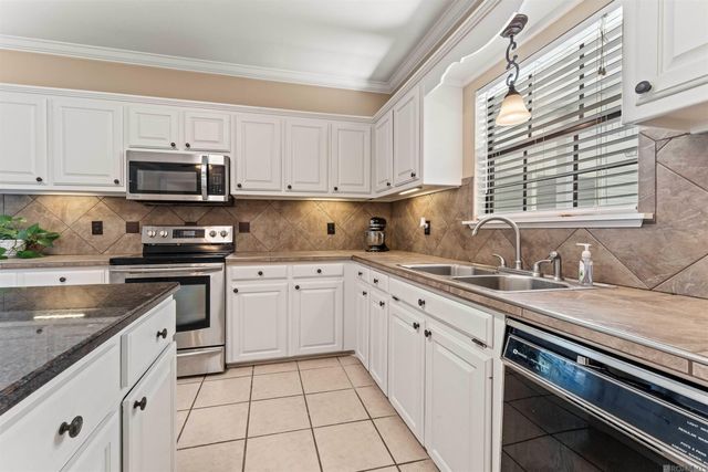 627 Morrow Ave, Zachary, LA 70791