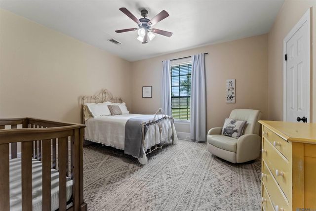 627 Morrow Ave, Zachary, LA 70791
