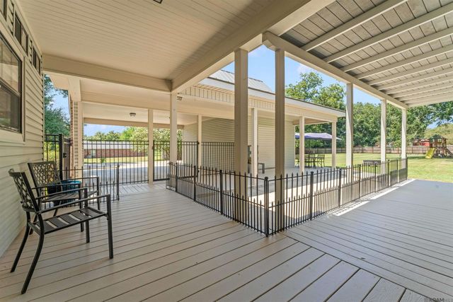627 Morrow Ave, Zachary, LA 70791