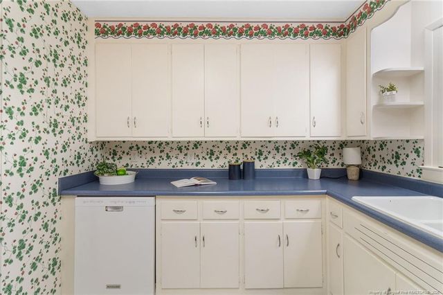 3005 Morganton Road, Fayetteville, NC 28303