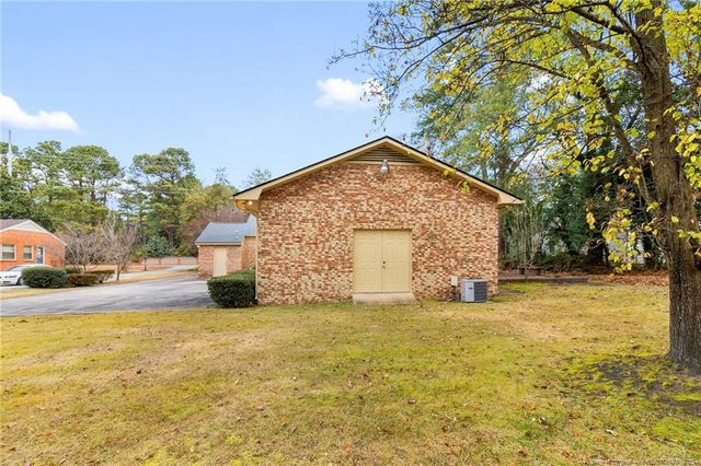 3005 Morganton Road, Fayetteville, NC 28303
