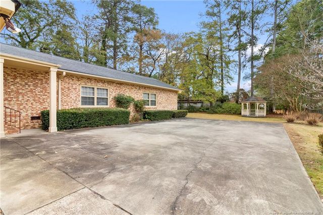 3005 Morganton Road, Fayetteville, NC 28303