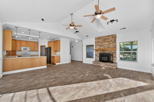 6769 Therese Trl, Browns Valley, CA 95918