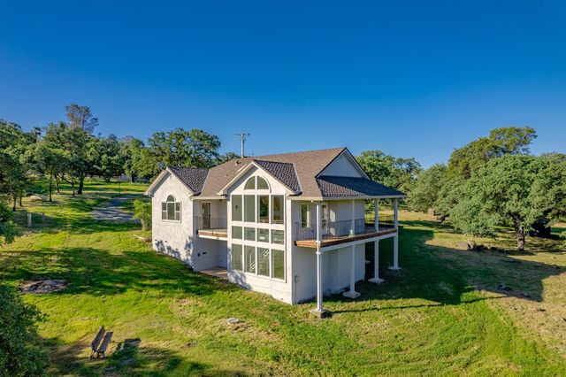 6769 Therese Trl, Browns Valley, CA 95918