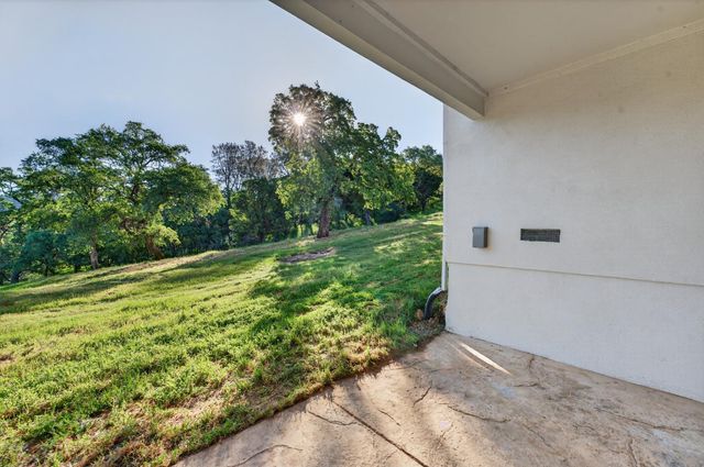 6769 Therese Trl, Browns Valley, CA 95918