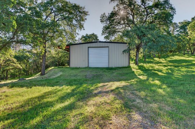 6769 Therese Trl, Browns Valley, CA 95918