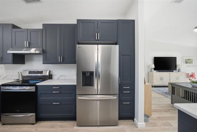 1826 NEBRASKA AVENUE NE, St Petersburg, FL 33703