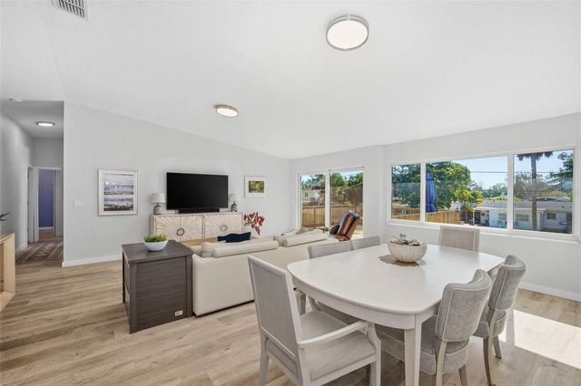 1826 NEBRASKA AVENUE NE, St Petersburg, FL 33703