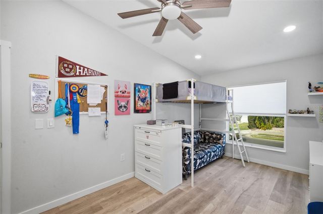 1826 NEBRASKA AVENUE NE, St Petersburg, FL 33703